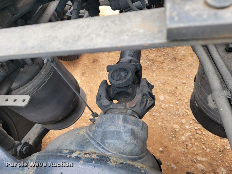 image for item JE9972 2016 Freightliner Cascadia  semi truck