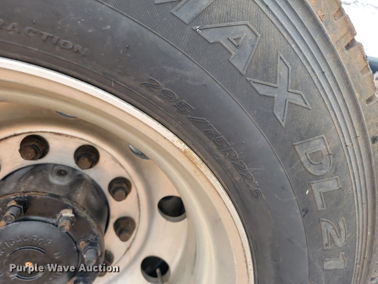 image for item JE9972 2016 Freightliner Cascadia  semi truck