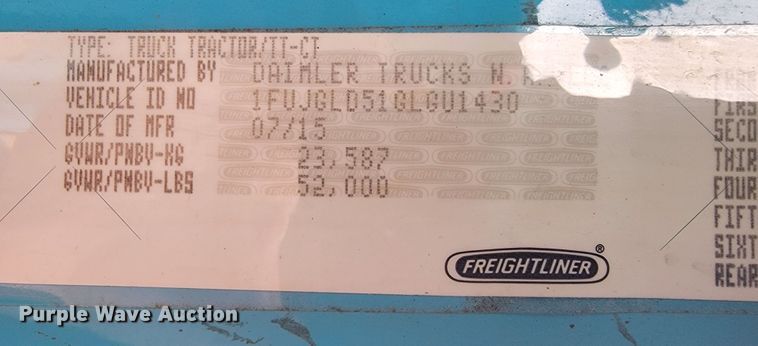 image for item JE9972 2016 Freightliner Cascadia  semi truck