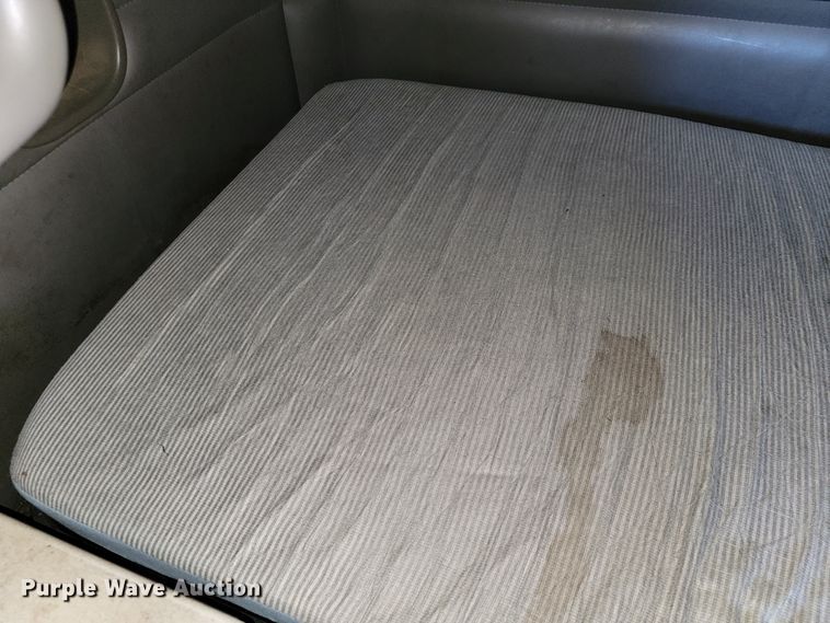 image for item JE9990 2013 Kenworth T700  semi truck