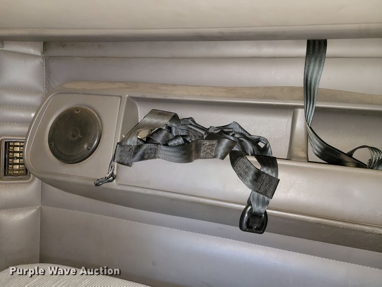 image for item JE9990 2013 Kenworth T700  semi truck