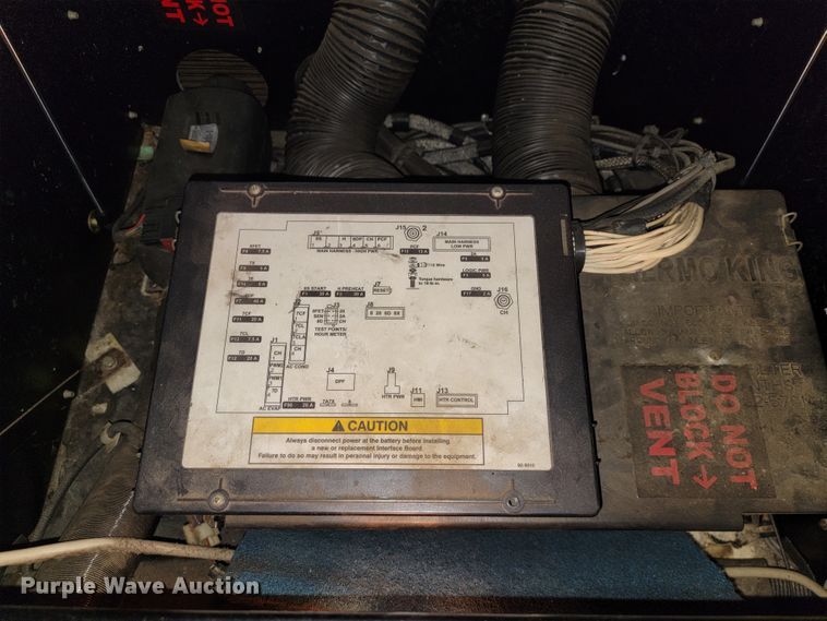 image for item JE9990 2013 Kenworth T700  semi truck