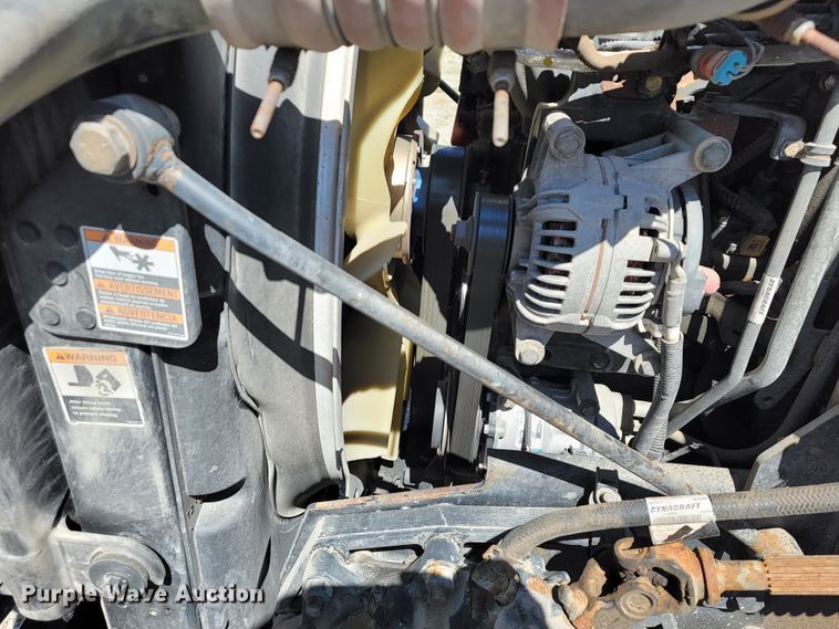 image for item JE9990 2013 Kenworth T700  semi truck