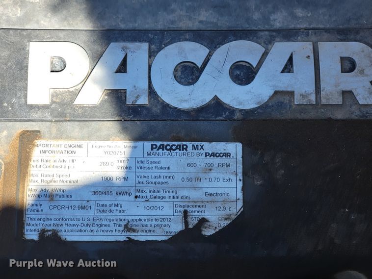 image for item JE9990 2013 Kenworth T700  semi truck