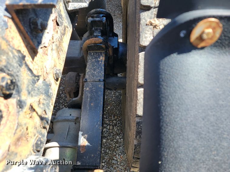 image for item JE9990 2013 Kenworth T700  semi truck