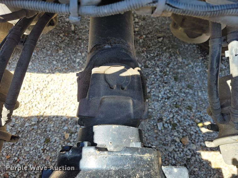 image for item JE9990 2013 Kenworth T700  semi truck