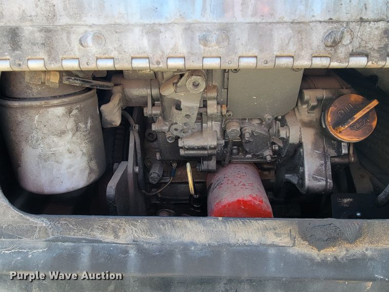 image for item JE9990 2013 Kenworth T700  semi truck