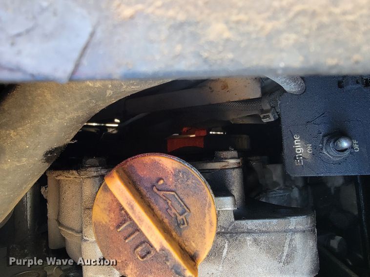 image for item JE9990 2013 Kenworth T700  semi truck