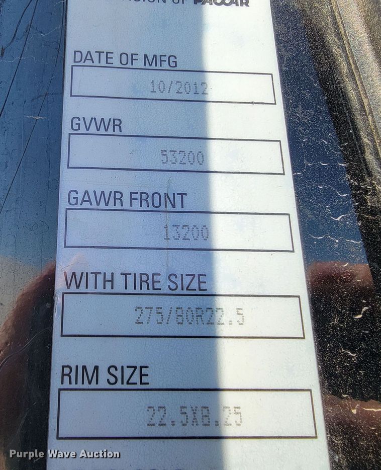 image for item JE9990 2013 Kenworth T700  semi truck