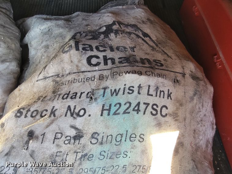 image for item JE9990 2013 Kenworth T700  semi truck