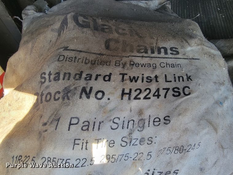 image for item JE9990 2013 Kenworth T700  semi truck