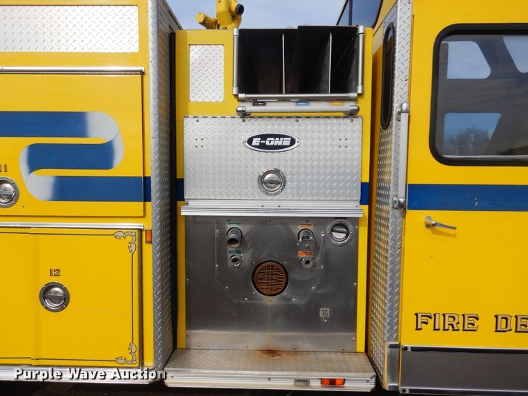 image for item JJ9702 1989 Emergency One Hush Cyclone  pumper fire truck