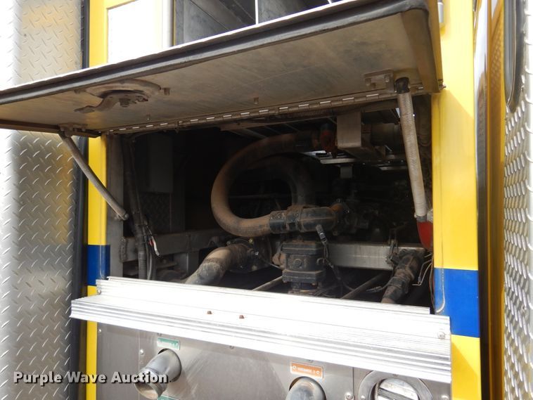 image for item JJ9702 1989 Emergency One Hush Cyclone  pumper fire truck