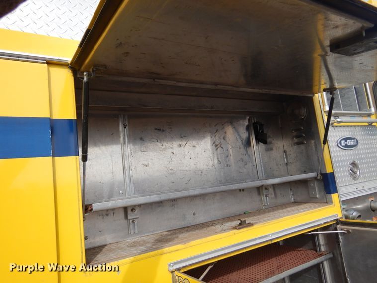 image for item JJ9702 1989 Emergency One Hush Cyclone  pumper fire truck