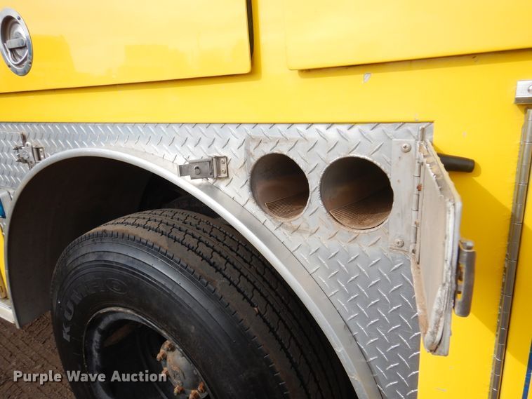 image for item JJ9702 1989 Emergency One Hush Cyclone  pumper fire truck