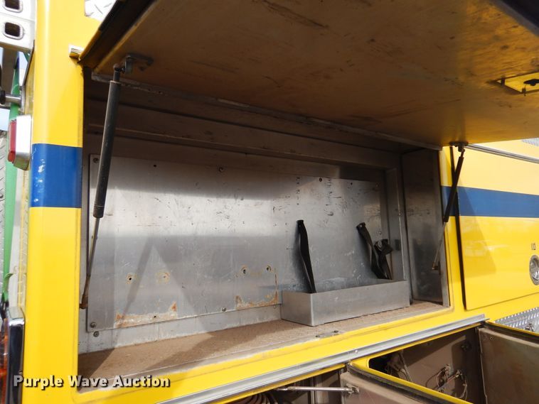 image for item JJ9702 1989 Emergency One Hush Cyclone  pumper fire truck