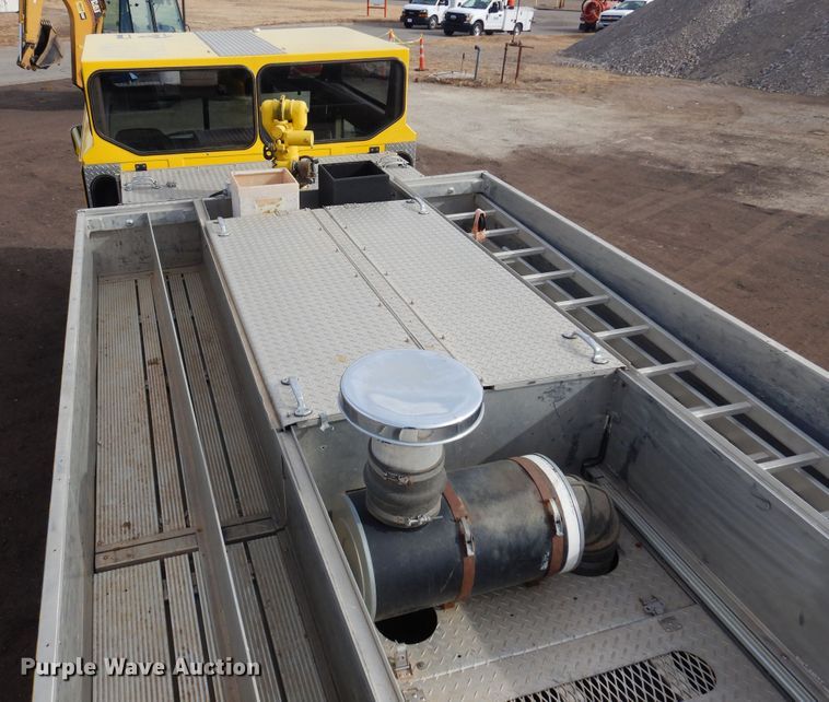 image for item JJ9702 1989 Emergency One Hush Cyclone  pumper fire truck