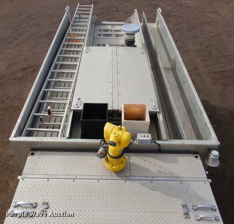 image for item JJ9702 1989 Emergency One Hush Cyclone  pumper fire truck