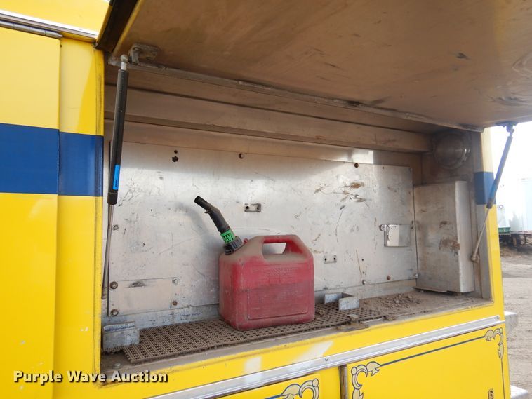 image for item JJ9702 1989 Emergency One Hush Cyclone  pumper fire truck