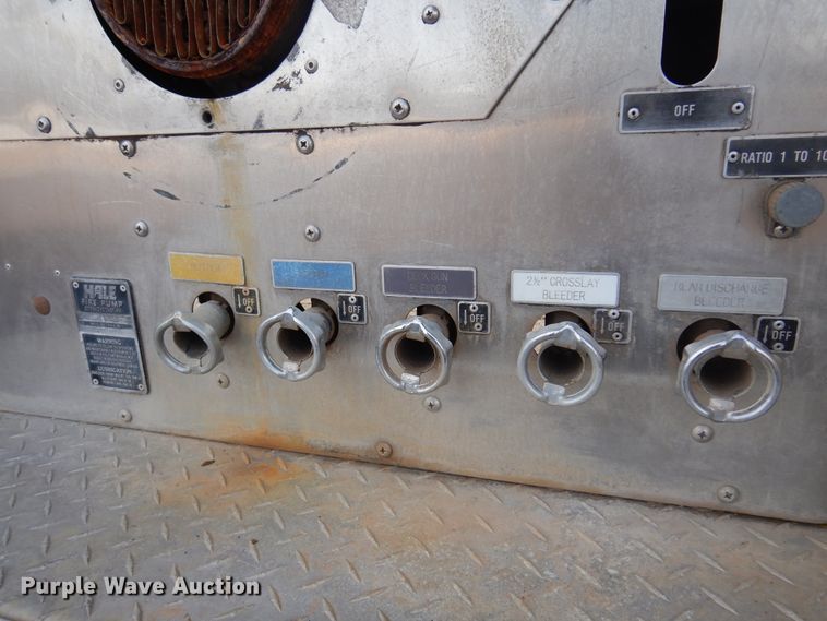 image for item JJ9702 1989 Emergency One Hush Cyclone  pumper fire truck