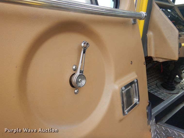 image for item JJ9702 1989 Emergency One Hush Cyclone  pumper fire truck