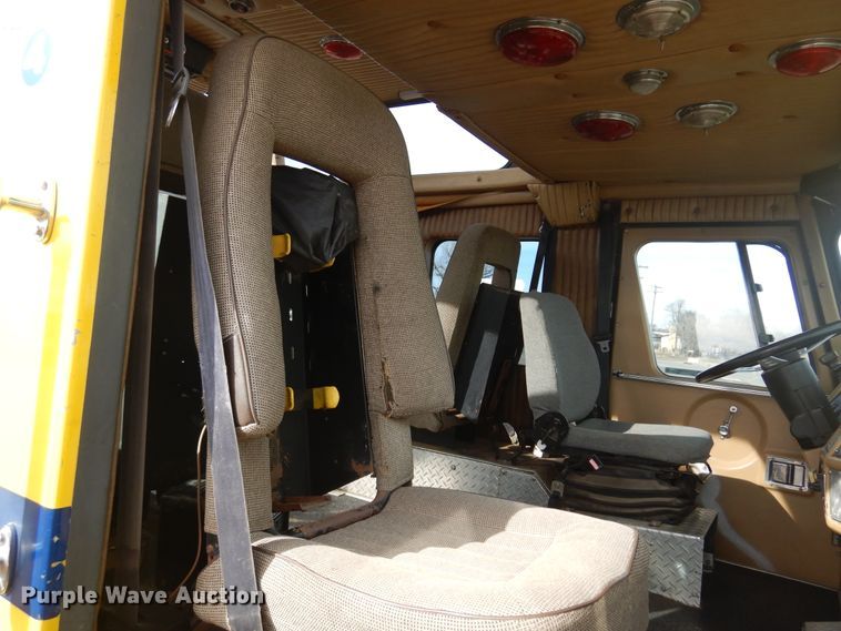 image for item JJ9702 1989 Emergency One Hush Cyclone  pumper fire truck