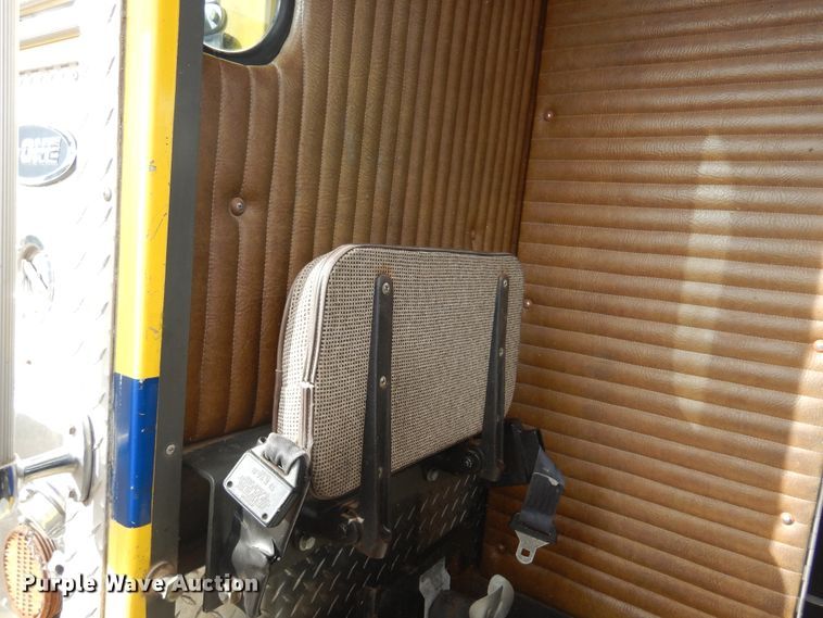 image for item JJ9702 1989 Emergency One Hush Cyclone  pumper fire truck