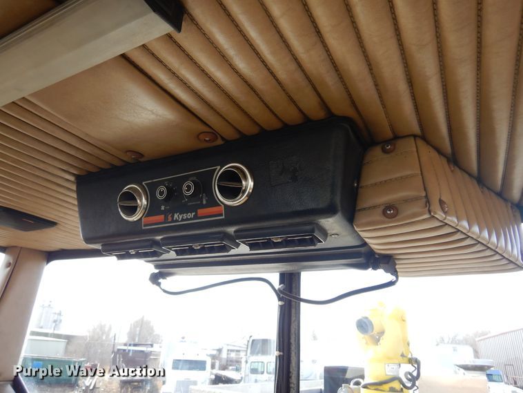 image for item JJ9702 1989 Emergency One Hush Cyclone  pumper fire truck