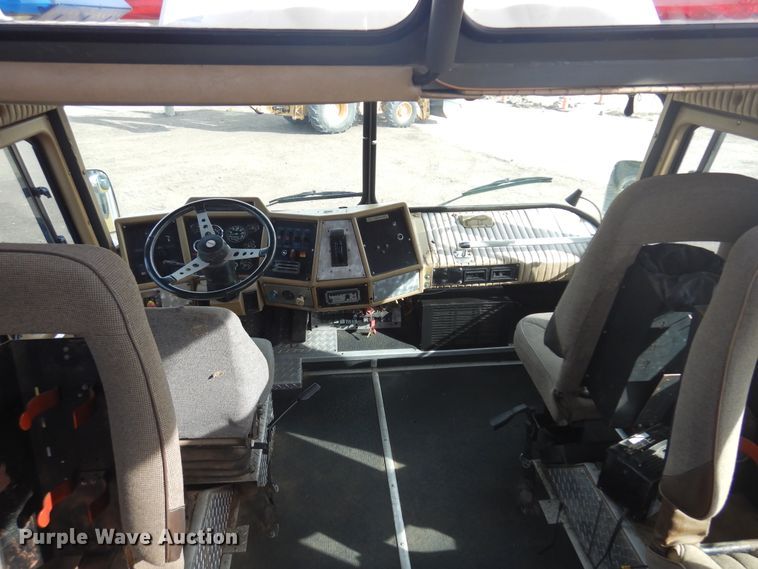 image for item JJ9702 1989 Emergency One Hush Cyclone  pumper fire truck