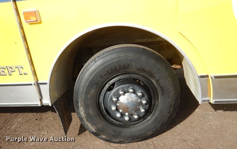 image for item JJ9702 1989 Emergency One Hush Cyclone  pumper fire truck