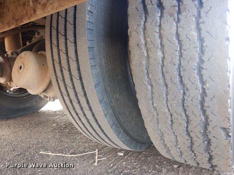 image for item JJ9702 1989 Emergency One Hush Cyclone  pumper fire truck