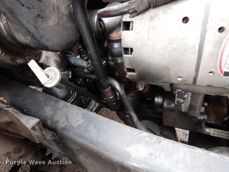 image for item JK9490 2002 Volvo VN Series  truck cab and chassis