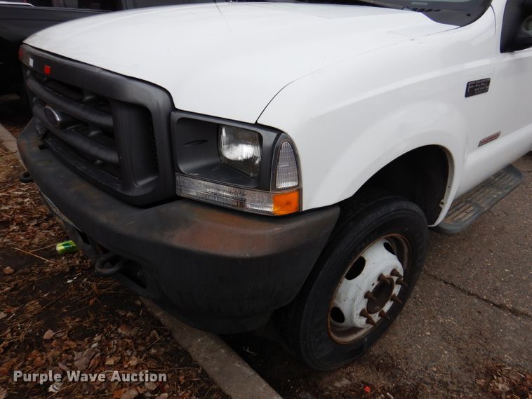 image for item JK9497 2003 Ford F550 Super Duty XL  truck cab and chassis