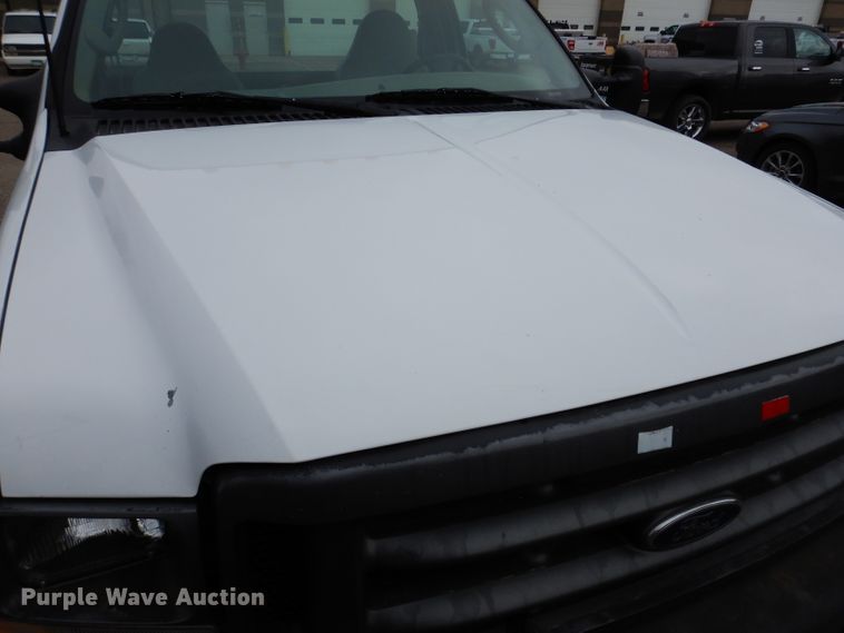 image for item JK9497 2003 Ford F550 Super Duty XL  truck cab and chassis