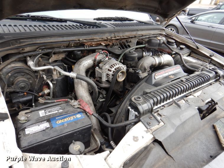 image for item JK9497 2003 Ford F550 Super Duty XL  truck cab and chassis