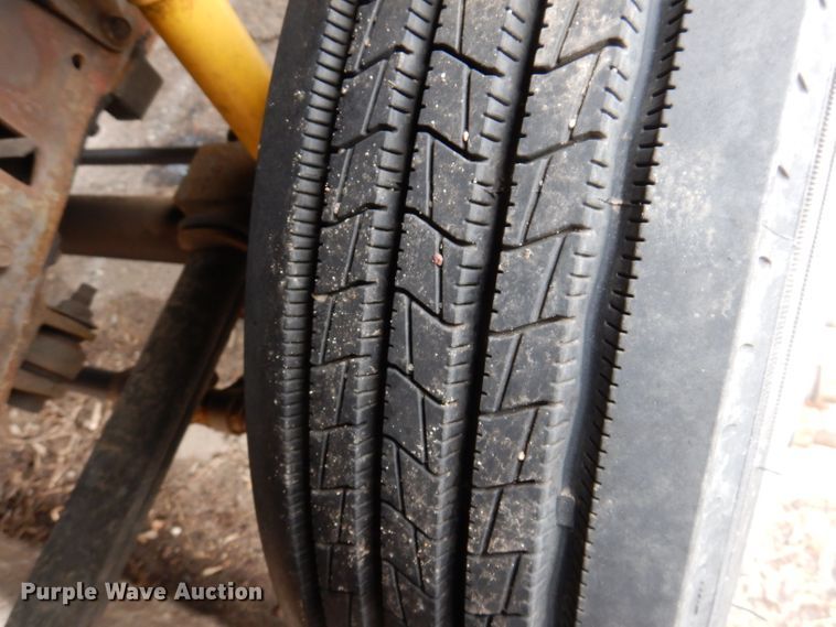 image for item JK9497 2003 Ford F550 Super Duty XL  truck cab and chassis