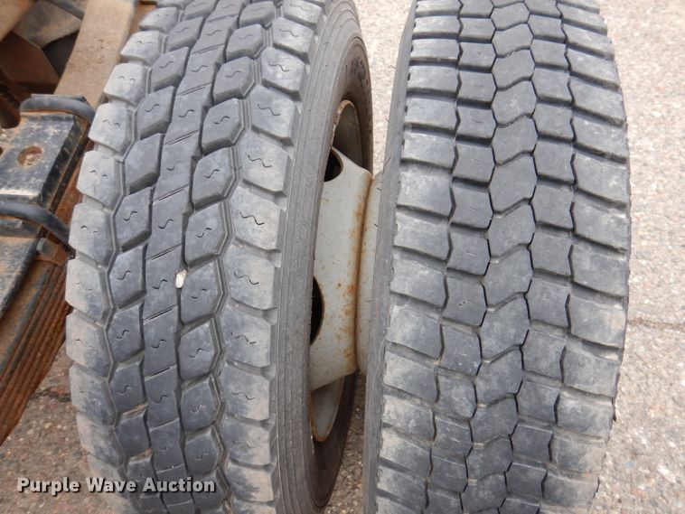 image for item JK9497 2003 Ford F550 Super Duty XL  truck cab and chassis