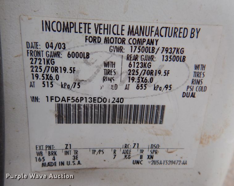 image for item JK9497 2003 Ford F550 Super Duty XL  truck cab and chassis