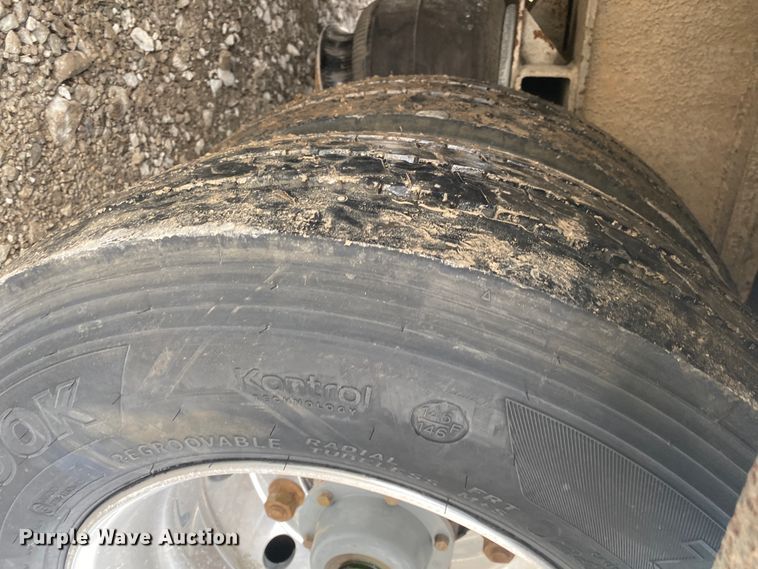 image for item JN9250 2007 Trail King  drop deck equipment trailer