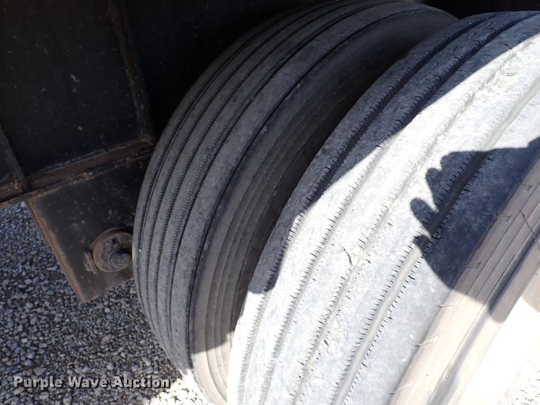 image for item JO9606 2003 Transcraft Eagle  flatbed trailer