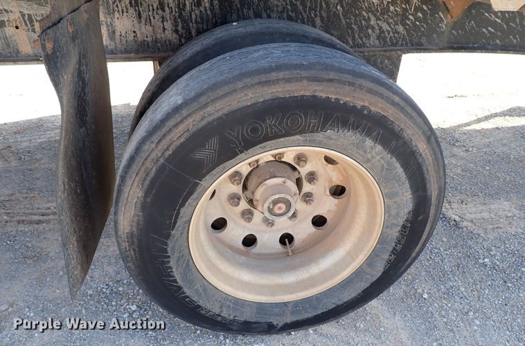 image for item JO9607 2008 Utility Trailers  flatbed trailer