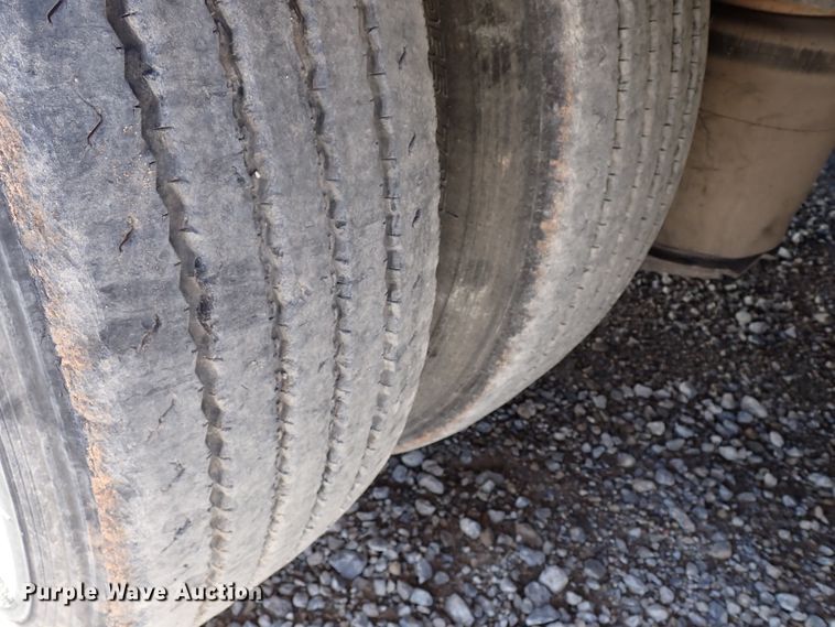 image for item JO9608 2013 Dorsey  drop deck trailer