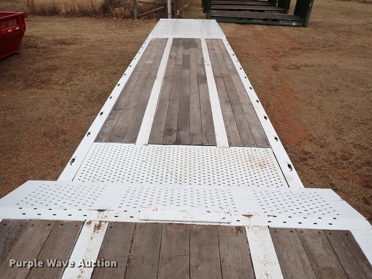 image for item JO9632 2005 Landoll  drop deck equipment trailer