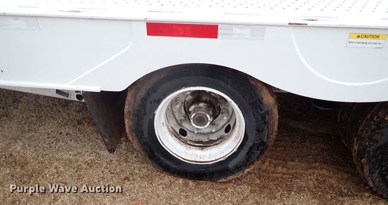 image for item JO9632 2005 Landoll  drop deck equipment trailer