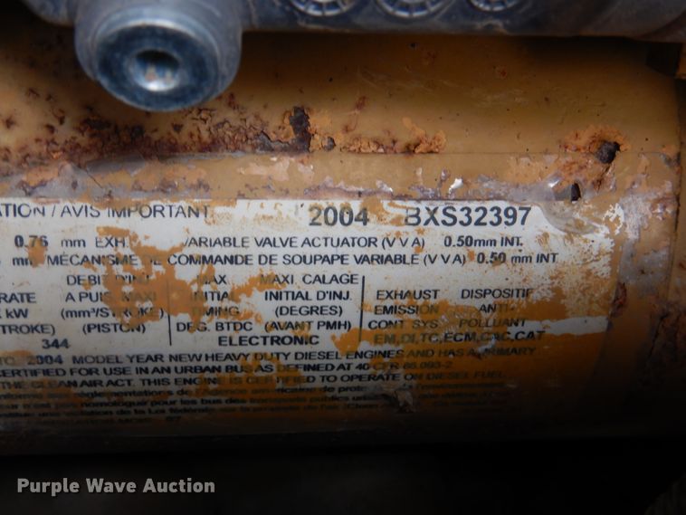 image for item JS9613 2005 Western Star 4900  semi truck