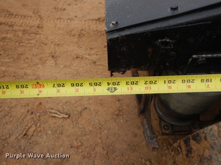 image for item JS9613 2005 Western Star 4900  semi truck