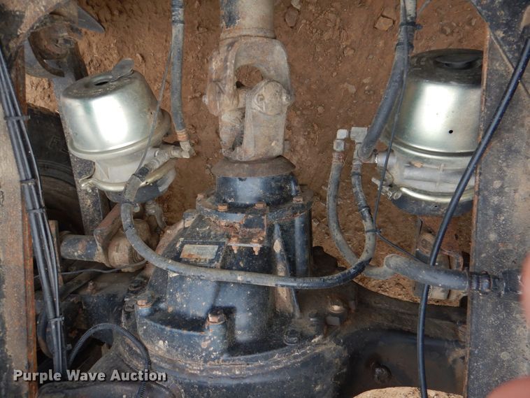 image for item JS9613 2005 Western Star 4900  semi truck