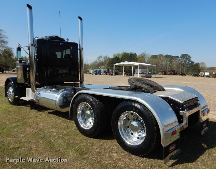 image for item KP9233 1973 Peterbilt 288  semi truck