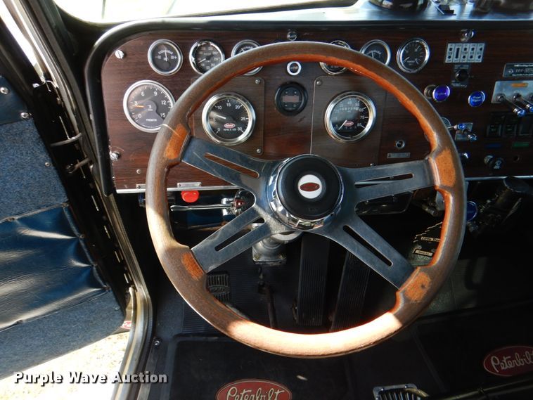 image for item KP9233 1973 Peterbilt 288  semi truck