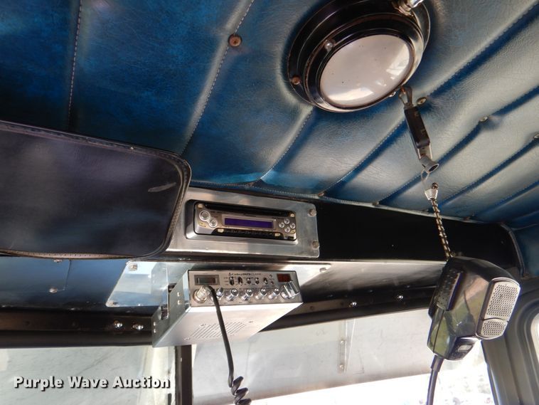 image for item KP9233 1973 Peterbilt 288  semi truck